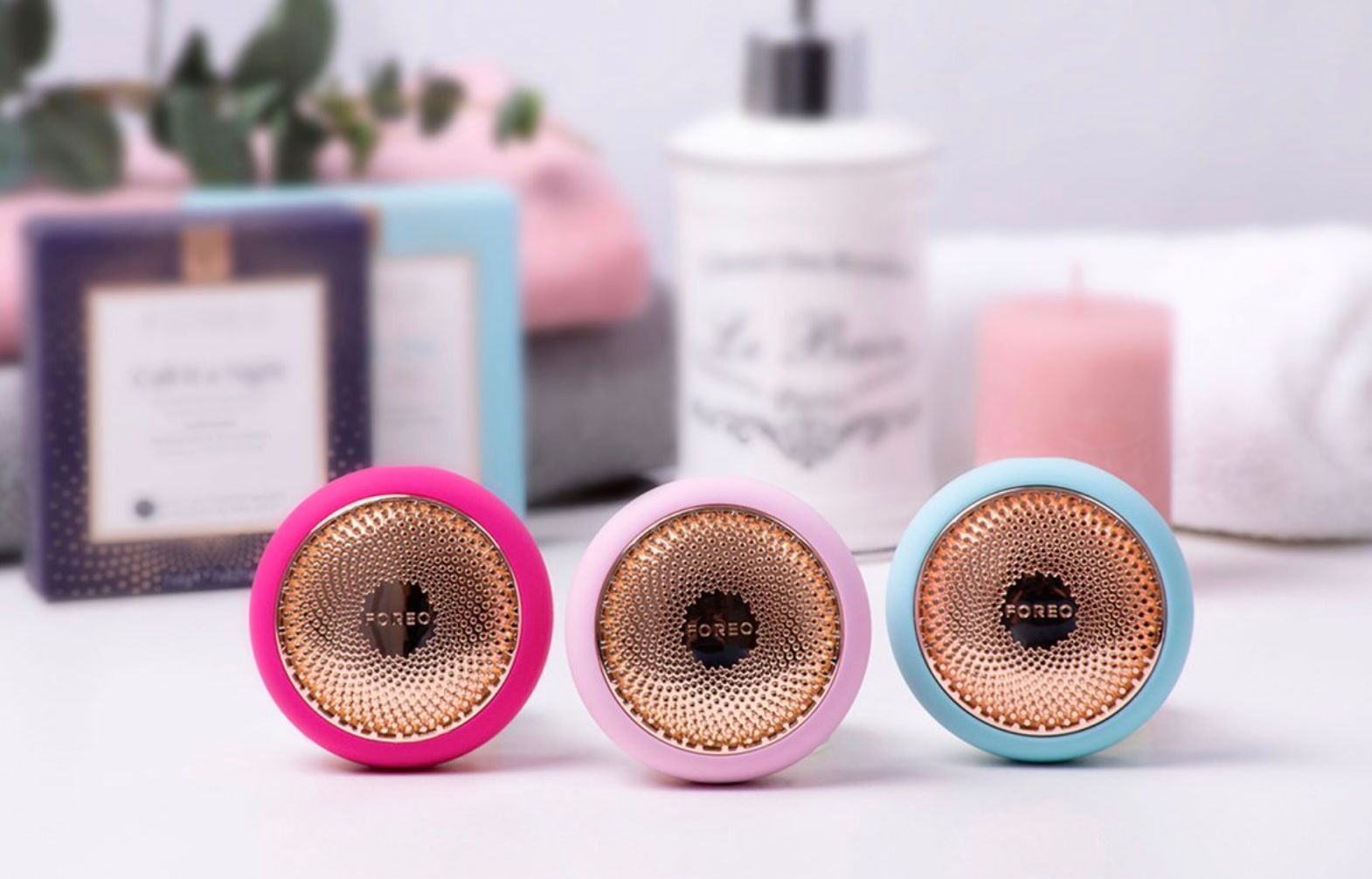 Foreo UFO vs. suvepäike: Kuidas hoida jume ühtlane ja nahk muretult värske?